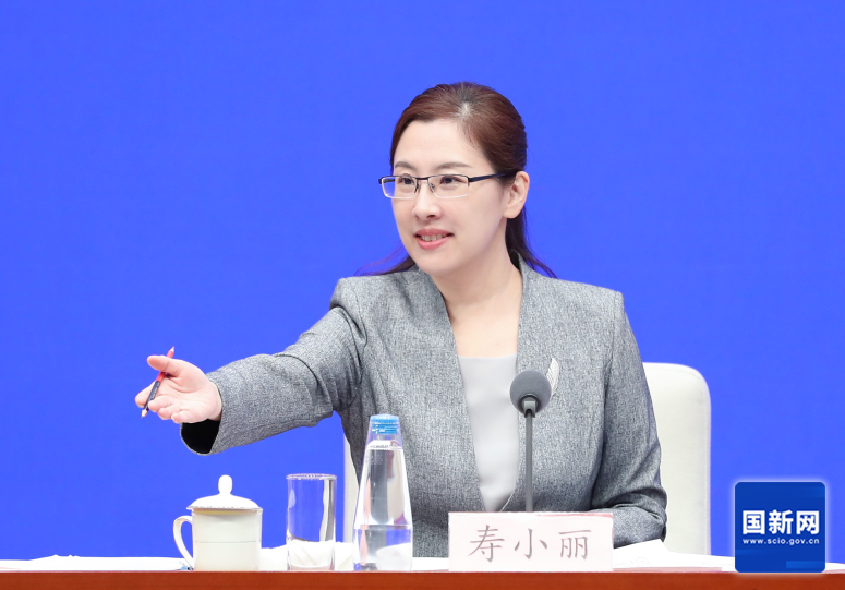 行吹风会 解读《政府工作报告冰球突破技巧国务院新闻办举(图2)